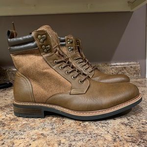 J75 Boots ( only worn 3 times )